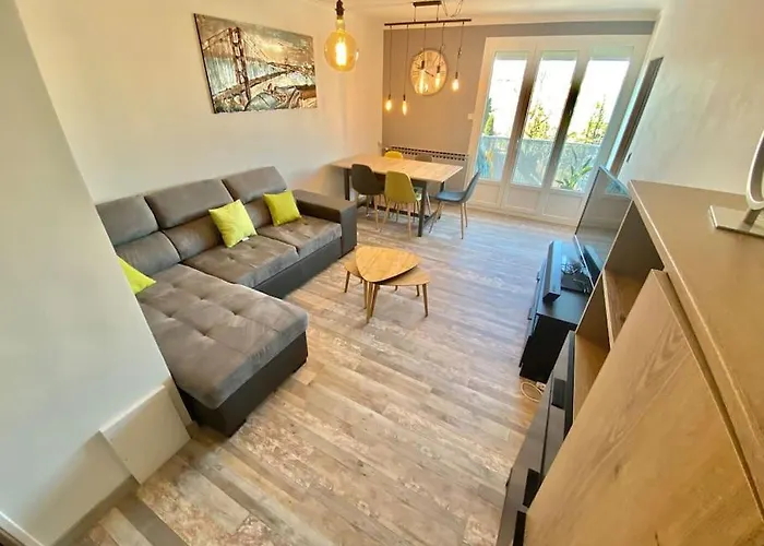 Appartement A Proximite Des Plages Et Commerces