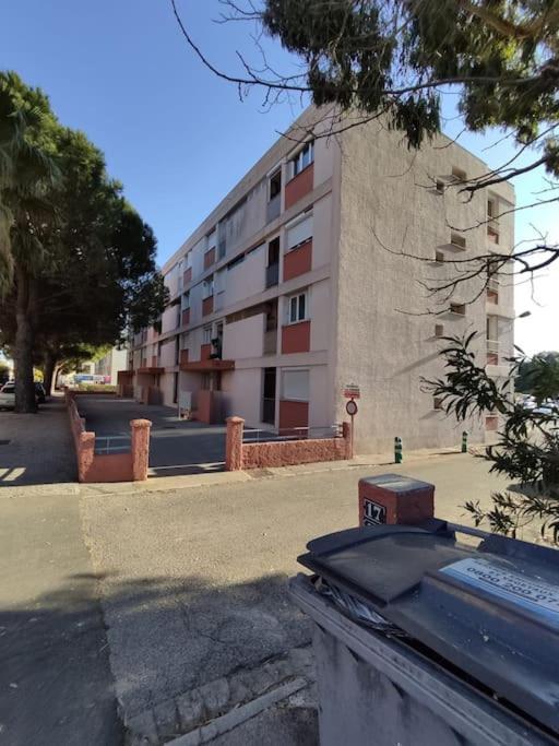A Proximite Des Plages Et Commerces Appartement Le Lavandou